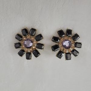 Flower stud earrings floral